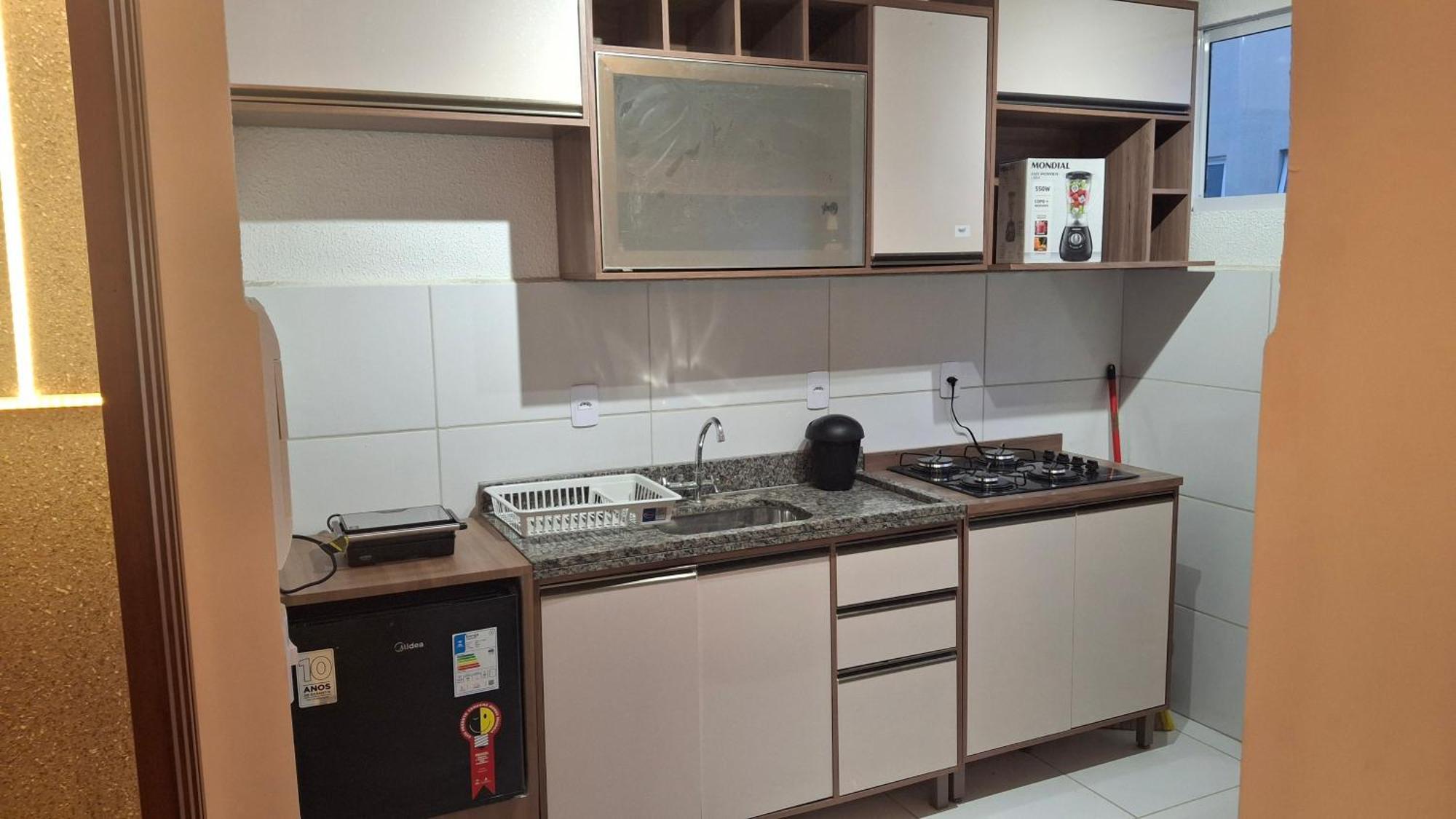 Ap 2 Quartos Tipo A Passos Da Da Barra Apartment *